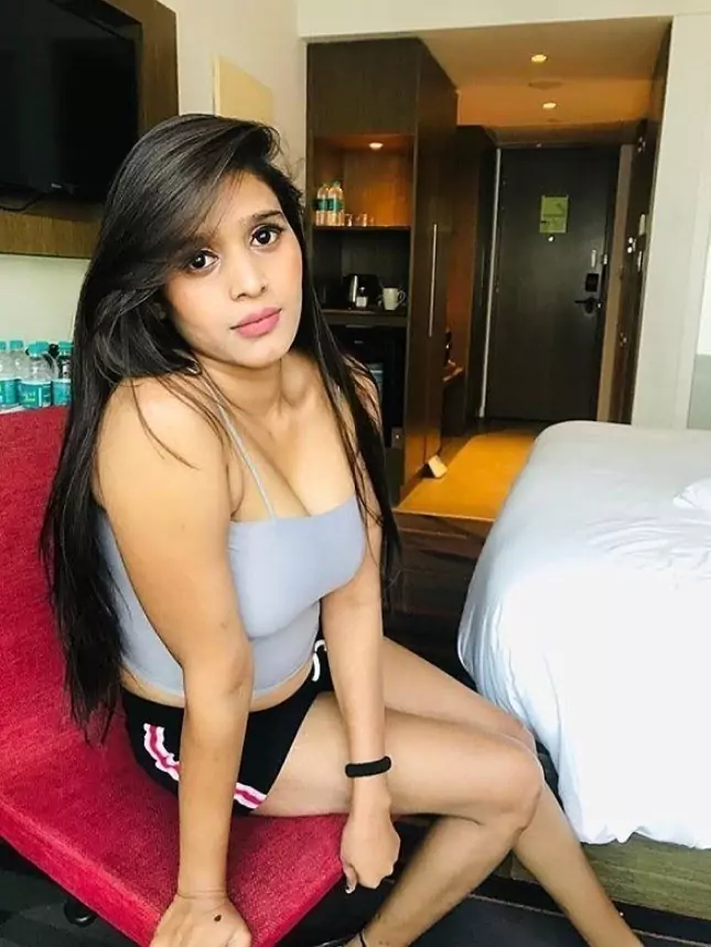 कॉल गर्ल्स सर्विस तुरा